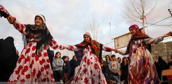 ماجرای بخت‌گشایی دختران در چهارشنبه سوری!